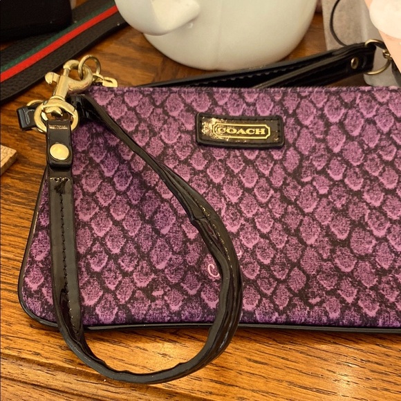 Coach Purple Wristlet Bag - Picture 2 of 2